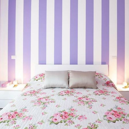קזינו Il Sopracciglio Suites - Pink Apartment מראה חיצוני תמונה
