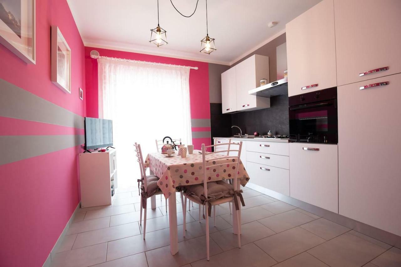 קזינו Il Sopracciglio Suites - Pink Apartment מראה חיצוני תמונה